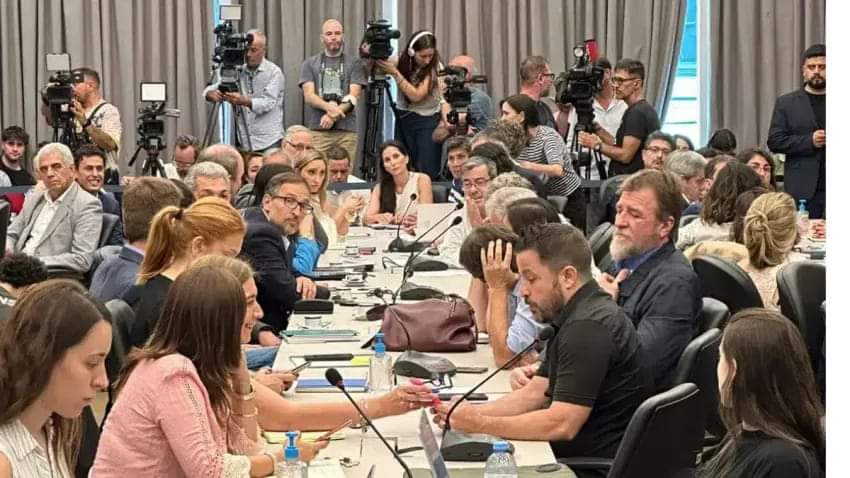 LA UCR RATIFICÓ SU 