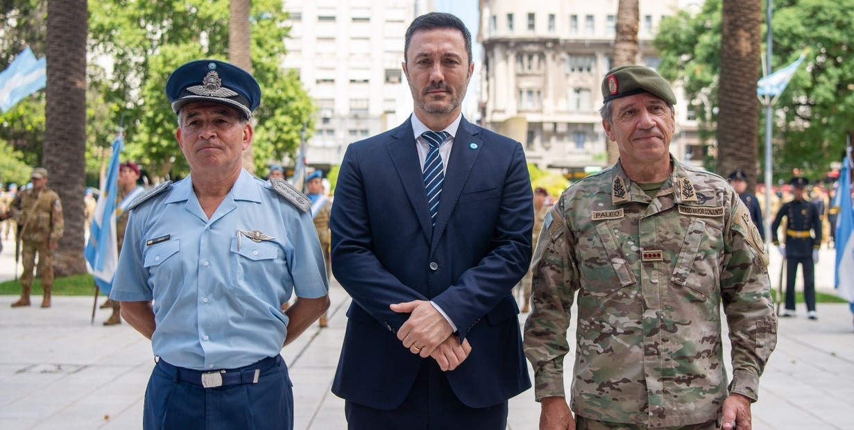 PETRI PRETENDE CAMBIAR EL DECRETO KIRCHNERISTA QUE LIMITA LA ACCIÓN MILITAR EN LA LUCHA CONTRA EL TERRORISMO Y NARCOTRÁFICO.