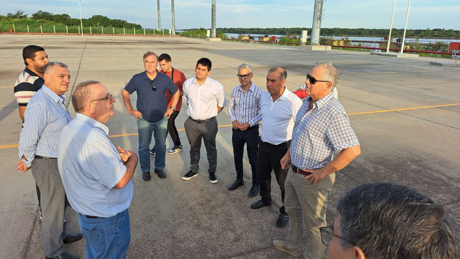 PUERTO LAS PALMAS: EL GOBIERNO TRABAJA EN LA OPERATIVIDAD PORTUARIA.