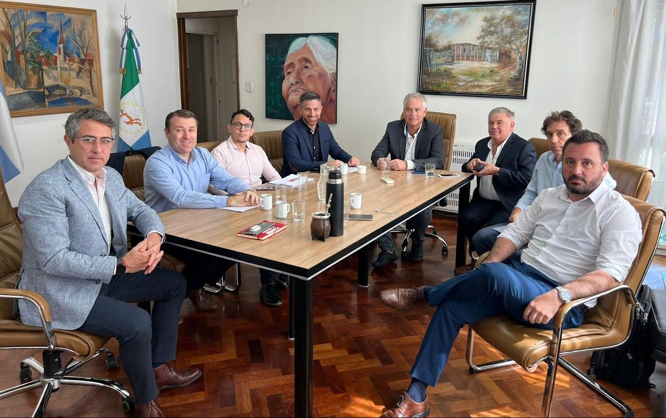 EL GOBIERNO DEL CHACO GESTIONÓ LA FINALIZACIÓN DE OBRAS DEL SEGUNDO ACUEDUCTO.
