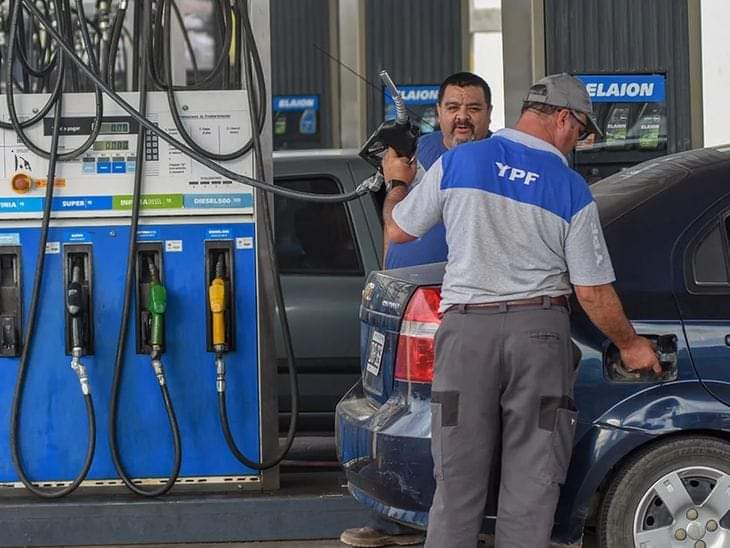 TRAS LA SUBAS SE PRECIOS, CAYÓ UN 20% LA VENTA DE COMBUSTIBLES.