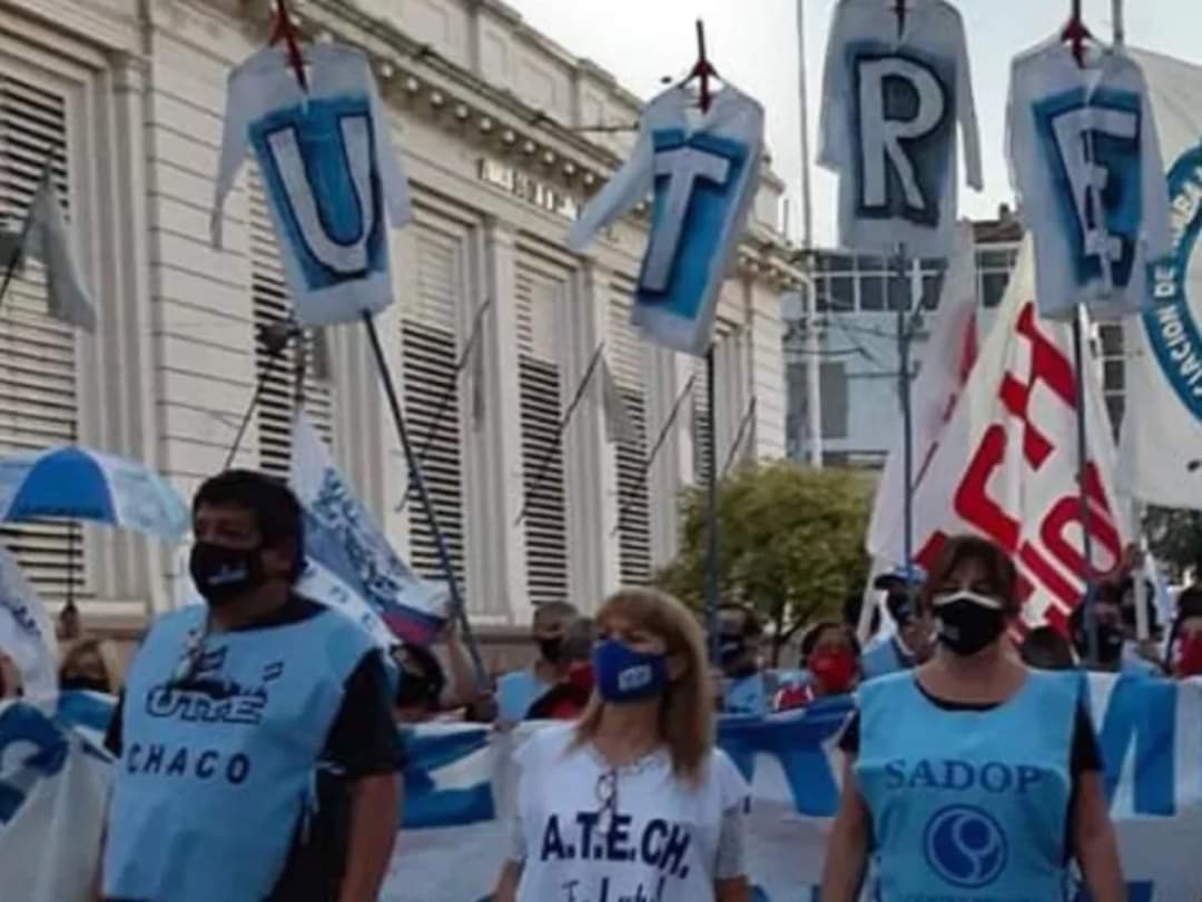 EL FRENTE GREMIAL DOCENTE EMITIÓ UN COMUNICADO POR EL CUMPLIMIENTO DE LA CLÁUSULA GATILLO EN ENERO.