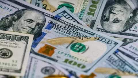 EN UNA SEMANA MARCADA POR LAS SUBAS, EL DOLAR BLUE: CIERRA A $1120 PARA LA VENTA.