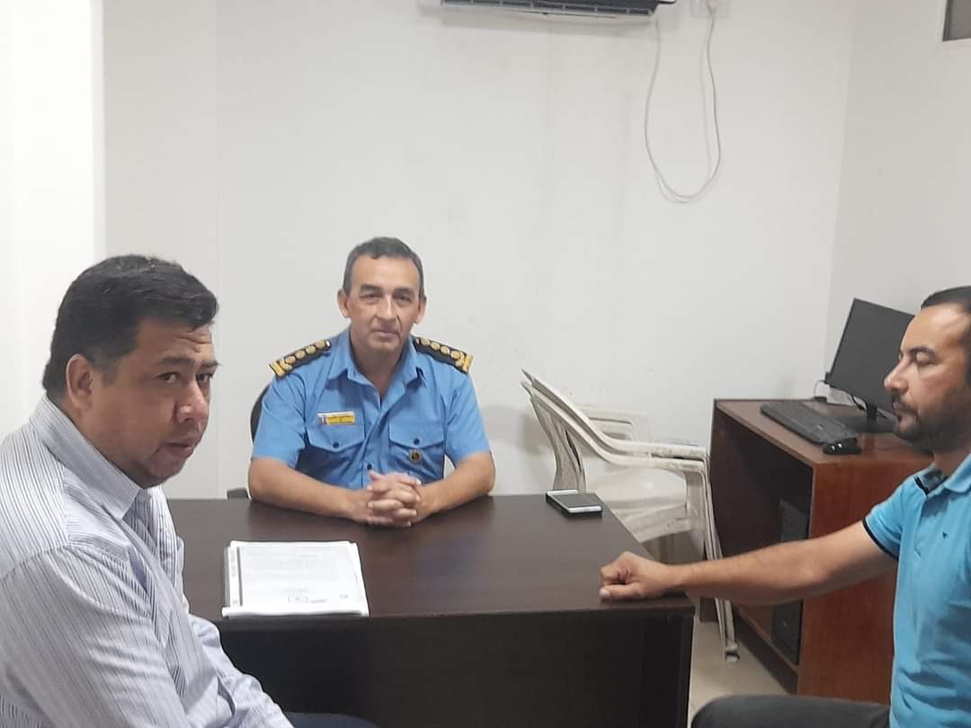 EL JEFE DE LA POLICÍA DEL CHACO DELINEÓ EL TRABAJO DE BÚSQUEDA DEL CLAN SOSA CON EFECTIVOS DE INVESTIGACIONES.