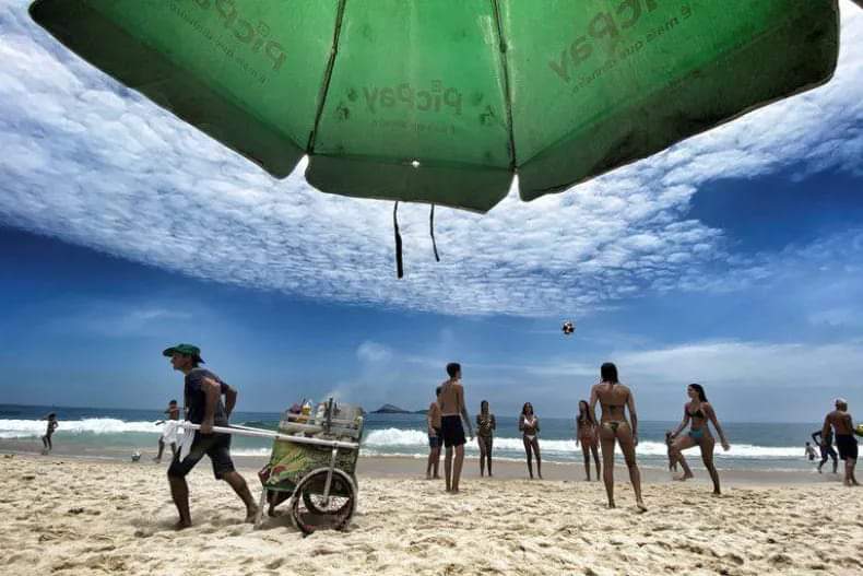 A PESAR DE LA CRISIS, GRAN CANTIDAD DE ARGENTINOS VACACIONAN EN BRASIL