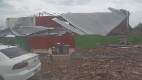 IMPACTANTES IMÁGENES DE LAS BREÑAS TRAS LAS INTENSAS LLUVIAS Y RÁFAGAS DE VIENTO: 10 BARRIOS ESTAN SIN LUZ.