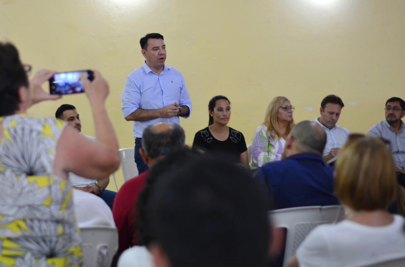 VILLA ÁNGELA: FUNCIONARIOS DEL GOBIERNO PROVINCIAL ATENDIERON DEMANDAS DE VECINOS E INSTITUCIONES.