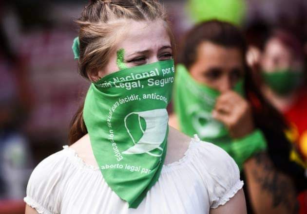 EL GOBIERNO NACIONAL PODRÍA VOLVER A DEBATIR SOBRE LA LEY DEL ABORTO LEGAL.