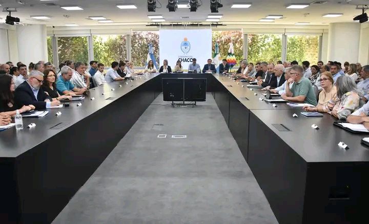 EL GOBIERNO PROVINCIAL CONVOCA AL DIÁLOGO SOBRE PARITARIAS, A PARTIR DEL 5 DE FEBRERO.