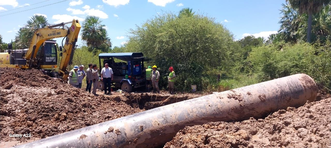 SAMEEP SE ENCUENTRA REPARANDO CAÑERÍA DEL ACUEDUCTO NORTE, EN RESISTENCIA.