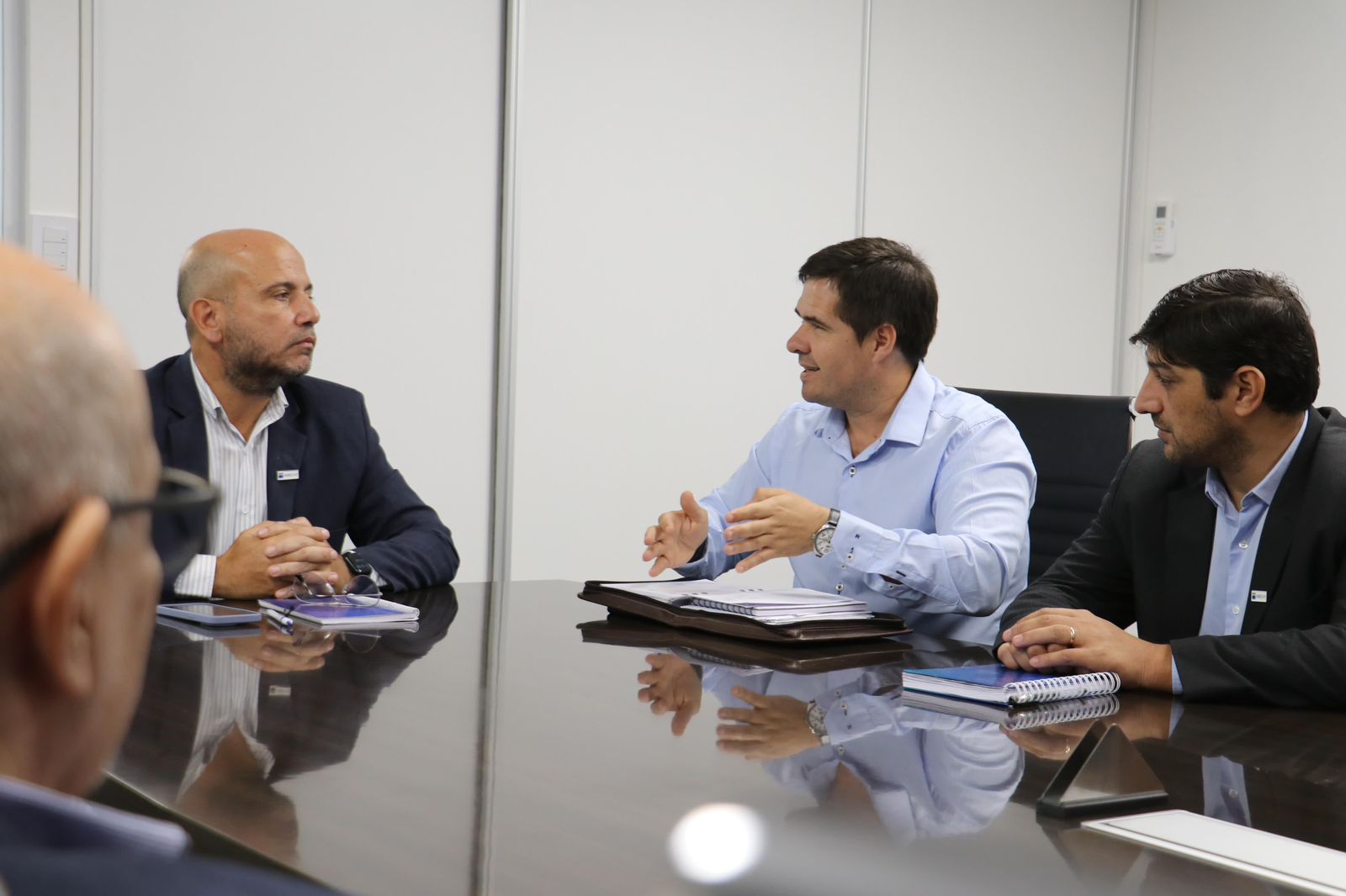 EL MINISTERIO DE  PRODUCCIÓN Y EL NUEVO BANCO DEL CHACO TRABAJAN EN NUEVAS LÍNEAS DE CRÉDITOS Y LEASING PARA EL SECTOR PRODUCTIVO. 