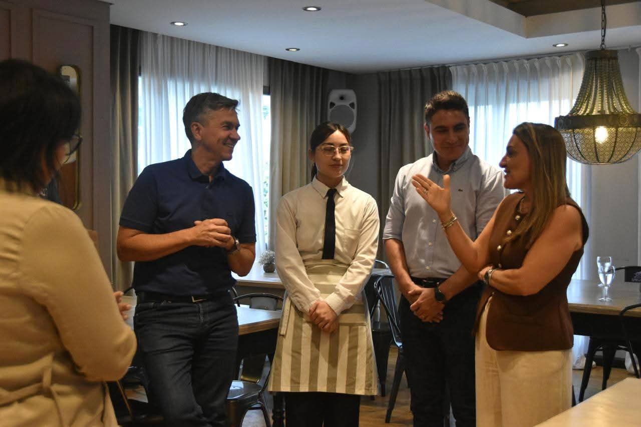 EL GOBERNADOR ZDERO DESTACÓ LA INSERCIÓN LABORAL A TRAVÉS DE “IMPULSAR CHACO”.