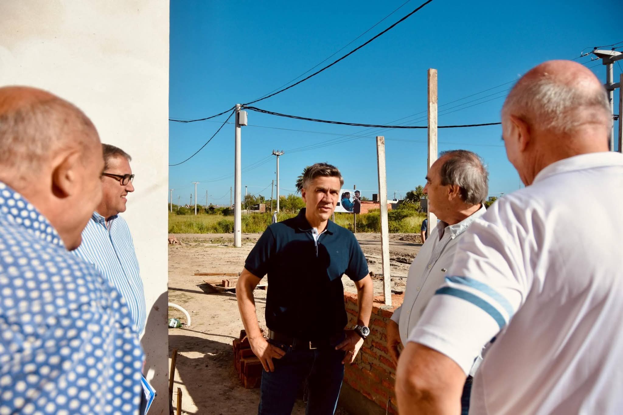 ZDERO SUPERVISÓ EL AVANCE DE OBRAS DE VIVIENDAS EN LA CHACRA 214 Y RATIFICÓ EL COMPROMISO CON EL ACCESO A LA CASA PROPIA.