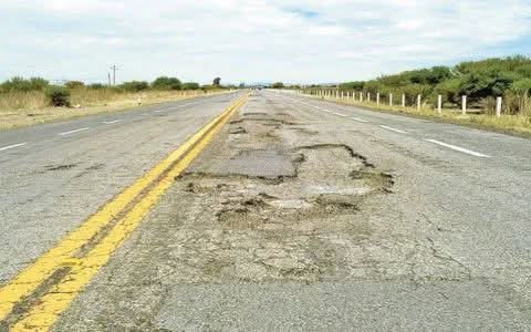 UN INFORME ADVIERTE QUE EL 70% DE LAS RUTAS NACIONALES ESTÁ EN ESTADO REGULAR O MALO. 