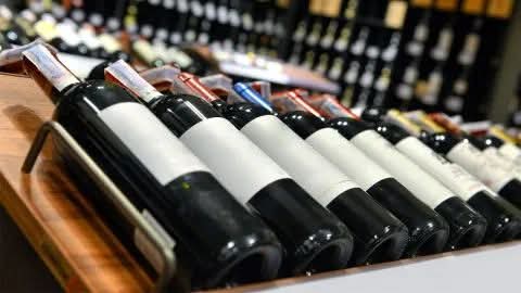 LA INDUSTRIA DEL VINO EN ALERTA POR LA BAJA DEL CONSUMO Y LA CAÍDA DE LAS EXPORTACIONES.