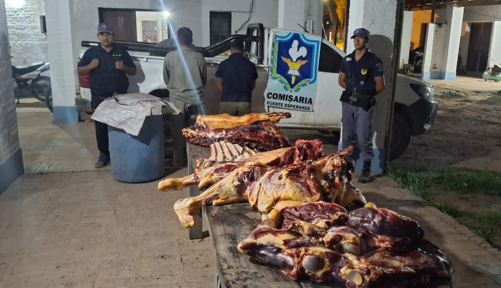 FUERTE ESPERANZA: SECUESTRARON CARNE FAENADA Y DETUVIERON A DOS HOMBRES.