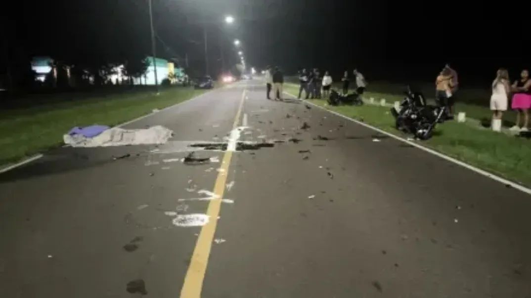 TRAGEDIA EN LA LEONESA: DOS ADOLESCENTES MURIERON TRAS CHOCAR MIENTRAS CORR&Iacute;AN PICADAS