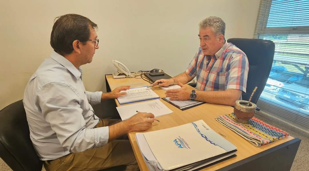 EL VOCAL DE APA ING. LUIS CASTAGNO SE REUNIÓ CON CONCEJAL DE JXC DE MIRAFLORES. 