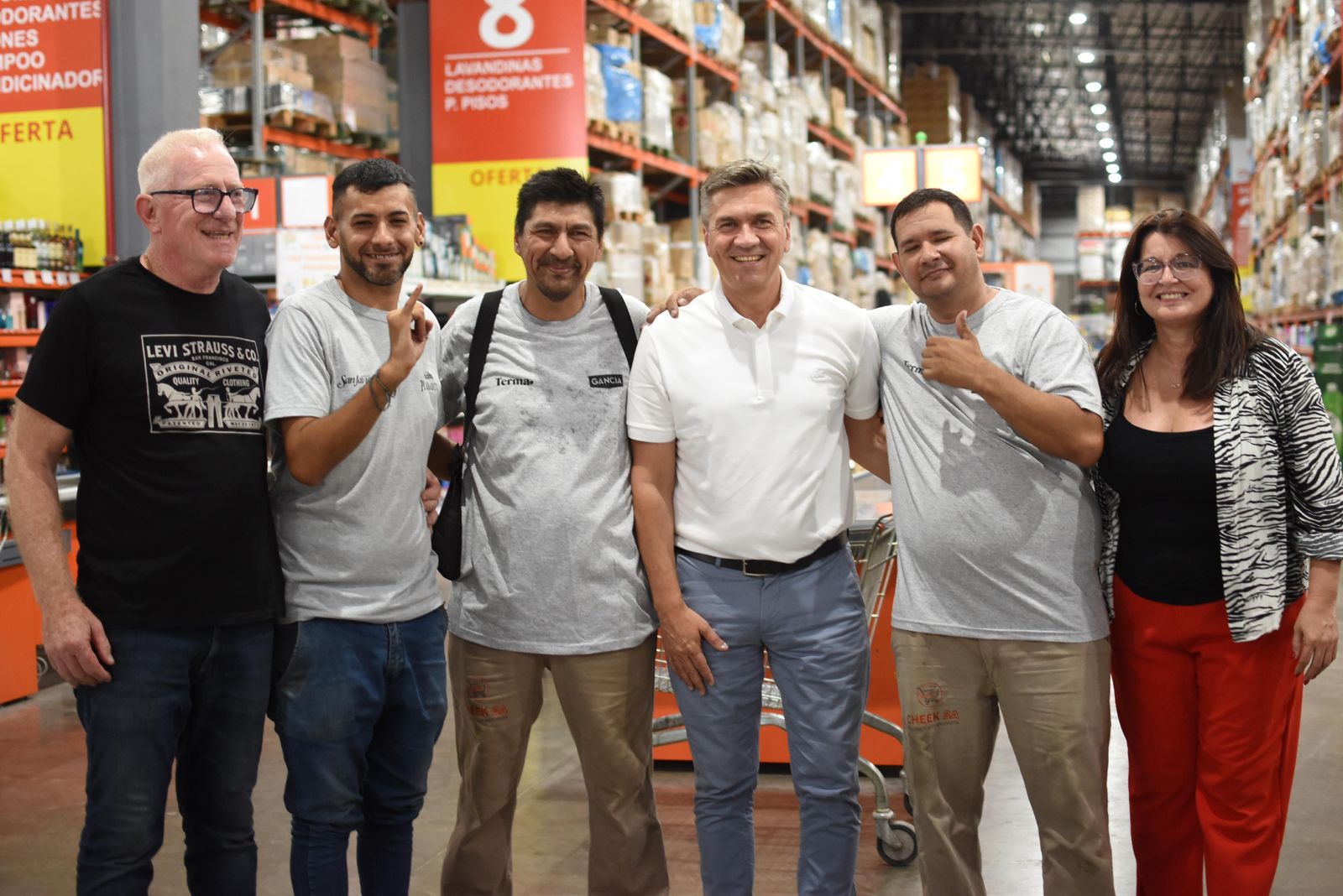 TRABAJO E INCLUSIÓN: ZDERO VISITÓ UNA EMPRESA MAYORISTA QUE INCORPORÓ A PERSONAS CON DISCAPACIDAD.