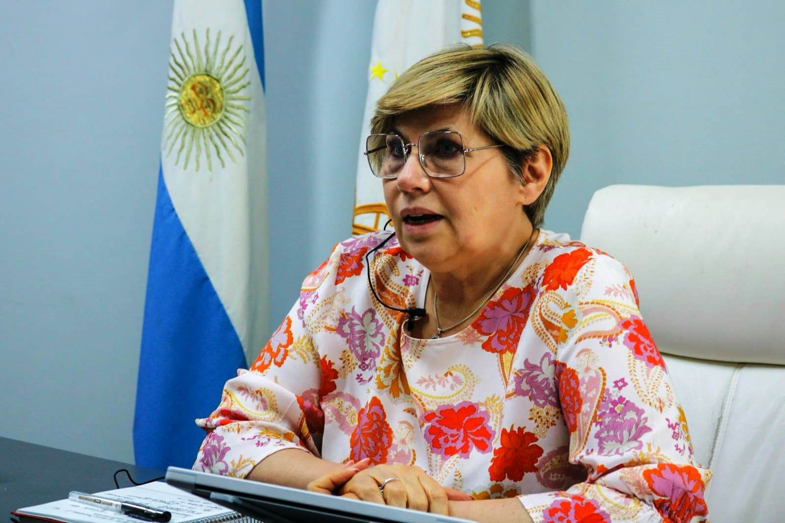 NAIDENOFF: “LOS GREMIOS DOCENTES DEBERÁN ACREDITAR SU REPRESENTACIÓN PARA ASISTIR A LAS PARITARIAS”.