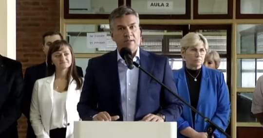 EL GOBIERNO ASEGURÓ QUE LOS DOCENTES RECIBIRÁN PARTIDAS PARA SOSTENIMIENTO E INSUMOS ESCOLARES. 