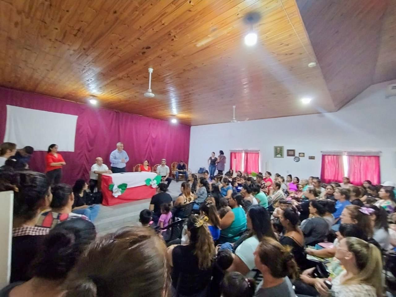 EL GOBIERNO PROVINCIAL CERCA DE LA GENTE: EFICIENTES OPERATIVOS DEL IPDUV EN CHARATA, PINEDO Y CORZUELA.