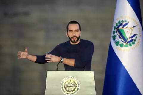 BUKELE ELIMINÓ IDEOLOGÍAS DE GÉNERO EN LAS ESCUELAS PÚBLICAS DE EL SALVADOR. 