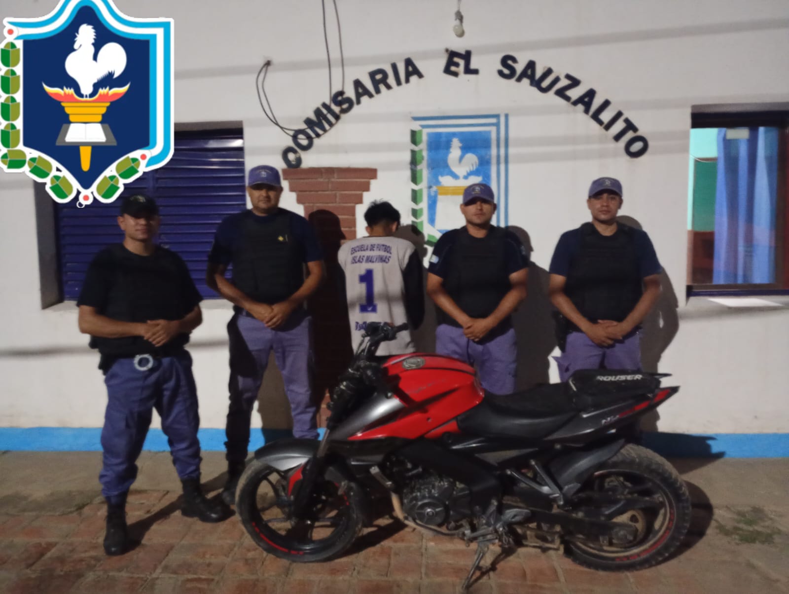 EL SAUZALITO: POLIC&Iacute;A LOCAL RECUPERA MOTOCICLETA MARCA ROUSER SUSTRA&Iacute;DA EN LA PROVINCIA DE SALTA.