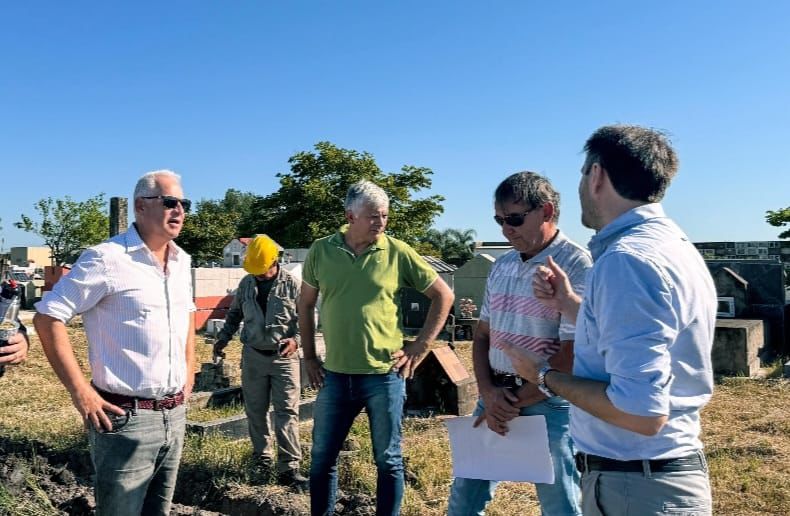 FONTANA: EL GOBIERNO PROVINCIAL SUPERVIS&Oacute; EL AVANCE DE OBRAS EN EL CEMENTERIO MUNICIPAL.