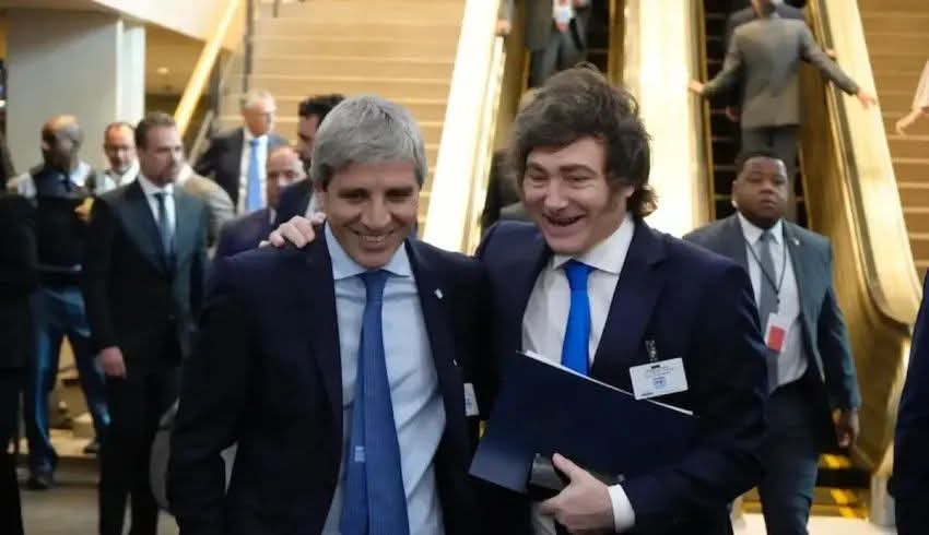 PARA CUBRIR VENCIMIENTOS DE DEUDA, EL GOBIERNO APURA LAS PRIVATIZACIONES.