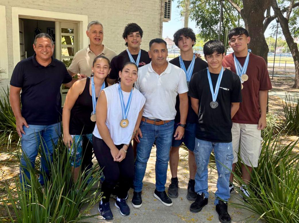 EL INSTITUTO DEL DEPORTE CHAQUE&Ntilde;O RECIBI&Oacute; A LOS CAMPEONES NACIONALES 2025 DE LEVANTAMIENTO DE PESAS.