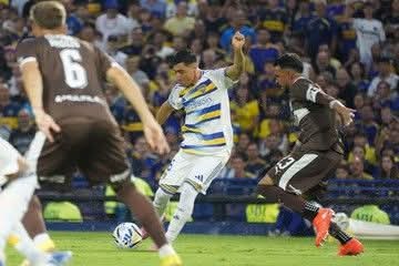 BOCA SIGUE EN CRISIS: EL EQUIPO DE UBEDA NO PUDO CON PLATENSE Y SE FUE SILVADO DE LA BOMBONERA.