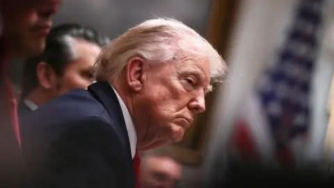 TRUMP EXIGE EL DESARME DE HAMAS Y ANUNCIA US$ 5000 MILLONES PARA RECONSTRUIR GAZA.