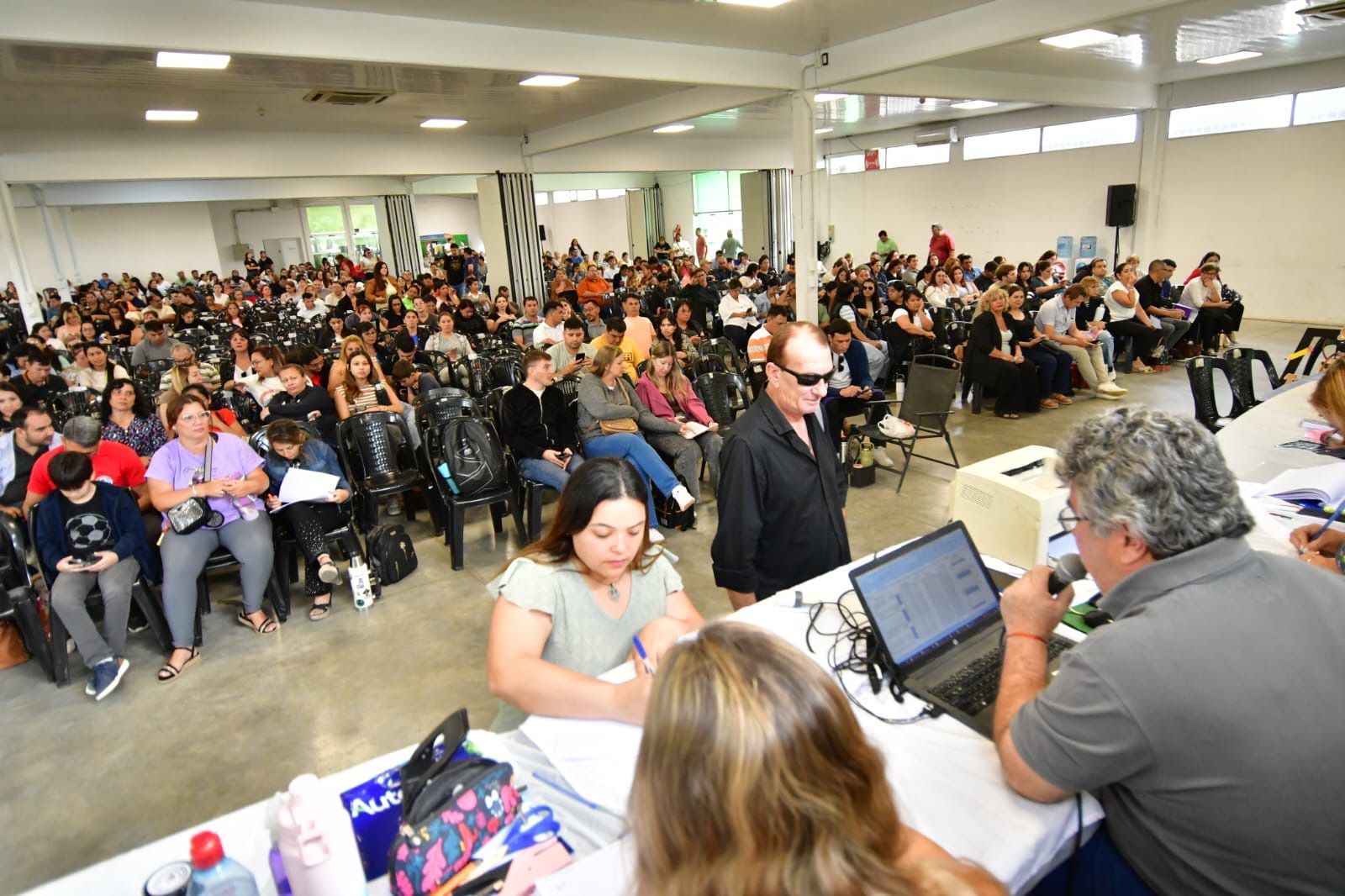 M&Aacute;S DE 2400 DOCENTES TITULARIZARON EN ESCUELAS PRIMARIAS DE TODA LA PROVINCIA, A TRAV&Eacute;S DE LOS CONCURSOS.