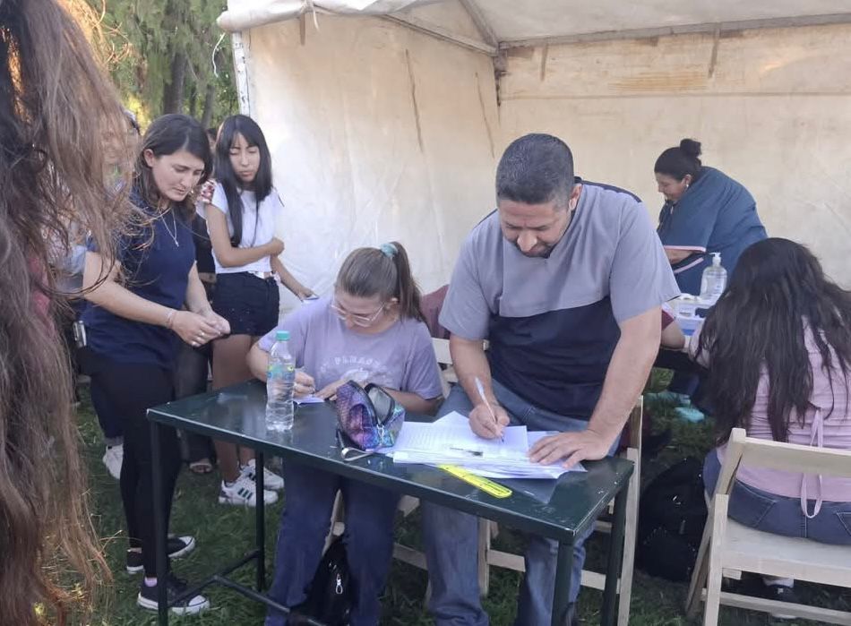 EXITOSA JORNADA DE VACUNACI&Oacute;N Y CONTROLES ESCOLARES EN LAS BRE&Ntilde;AS.
