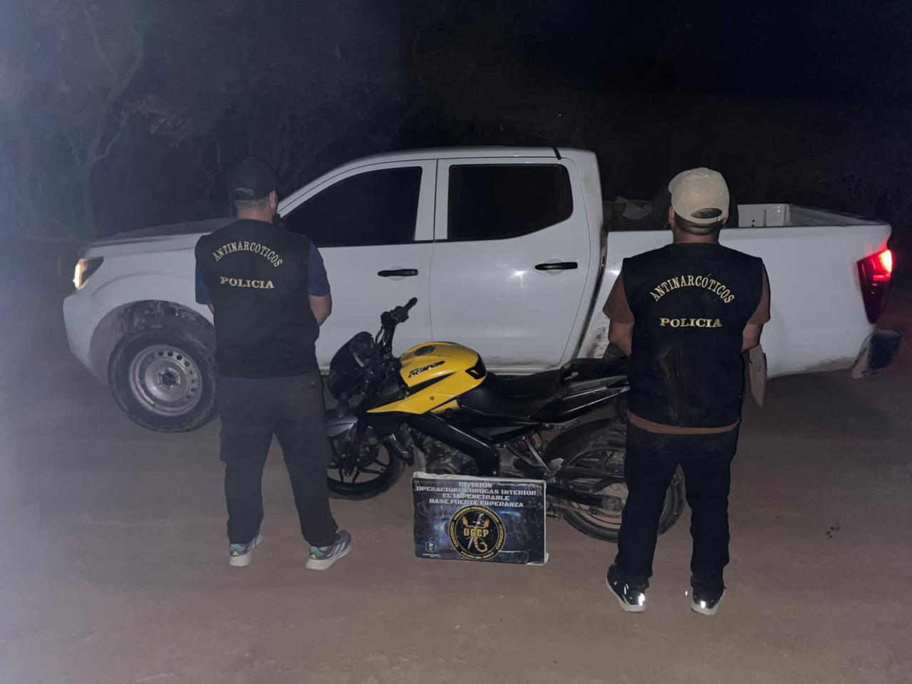 EL IMPENETRABLE: EFECTIVOS ENCONTRARON UNA MOTOCICLETA CON PEDIDO DE SECUESTRO