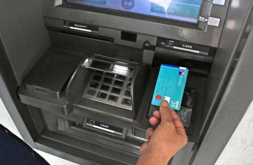 EL GOBIERNO PROVINCIAL ANUNCI&Oacute; EL  PAGO DE SUELDOS DE LA ADMINISTRACI&Oacute;N P&Uacute;BLICA.