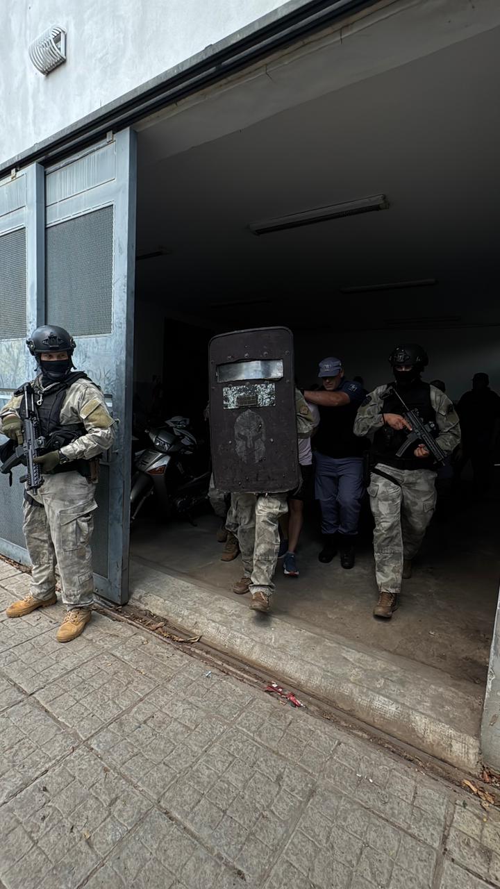 TRASLADARON A TRES CONDENADOS AL COMPLEJO PENITENCIARIO DE S&Aacute;ENZ PE&Ntilde;A.
