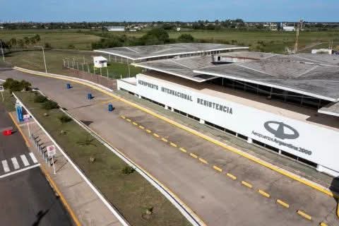 PARO DE CONTROLADORES A&Eacute;REOS: PREVEEN DEMORAS Y REPROGRAMACIONES EN RESISTENCIA.