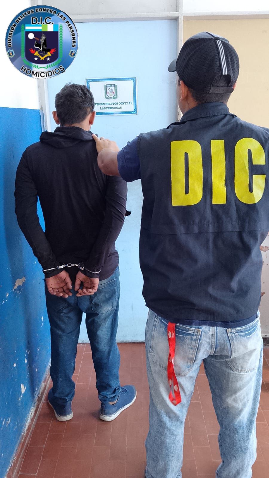 LO BUSCABAN POR UN PRESUNTO ABUSO SEXUAL Y EFECTIVOS DE INVESTIGACIONES LO CAPTURARON.