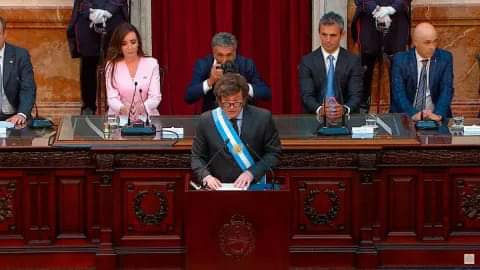 APERTURA DE SESIONES ORDINARIAS: MILEI PRESENTÓ ANTE EL CONGRESO UN NUEVO PAQUETE DE LEYES 