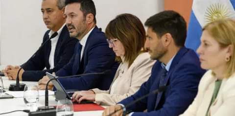 CRISIS NARCO EN ROSARIO: EL MINISTERIO DE SEGURIDAD DESPLAZA A LA CÚPULA DEL SERVICIO PENITENCIARIO FEDERAL. 