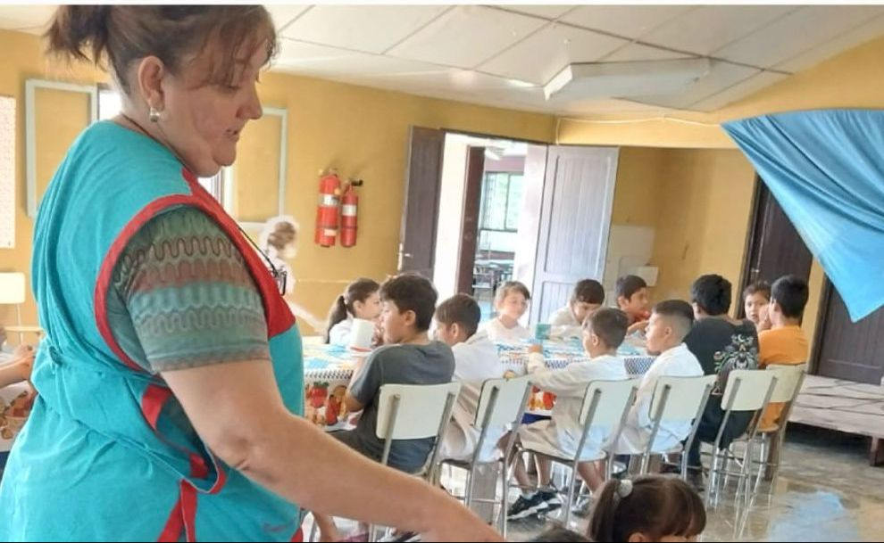 CON EL INICIO DE LAS CLASES, SE ACTIVARON EN SIMULTÁNEO, LOS COMEDORES ESCOLARES.