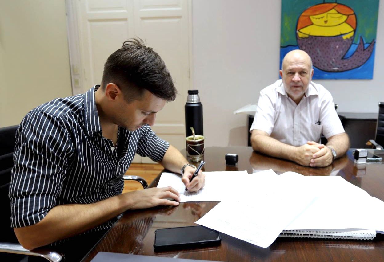 CONVENIO PARA CONSTRUIR UNA PLAZOLETA EN IMPORTANTE BARRIADA DE CORONEL DU GRATY.