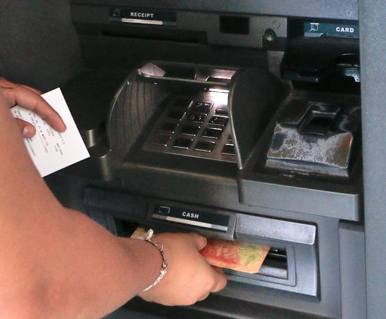 EL GOBERNADOR ANUNCIÓ EL CRONOGRAMA DE PAGOS PARA PASIVOS Y ACTIVOS.