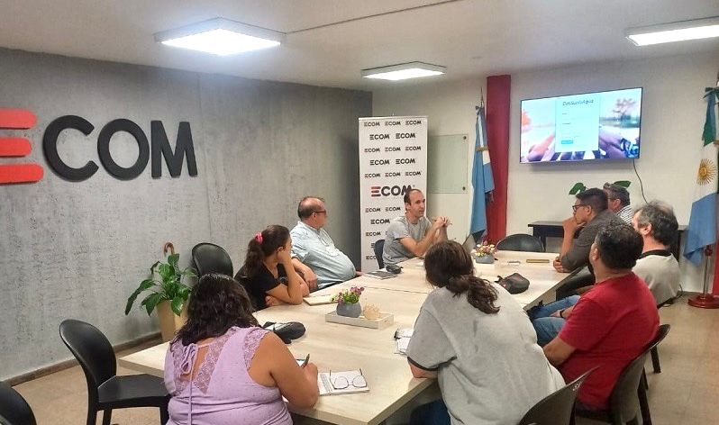 AVANZA LA IMPLEMENTACIÓN DEL NUEVO SISTEMA DE GESTIÓN DE MUESTRAS DE SUELO Y AGUA QUE FUE DESARROLLADO POR LA EMPRESA ECOM CHACO.