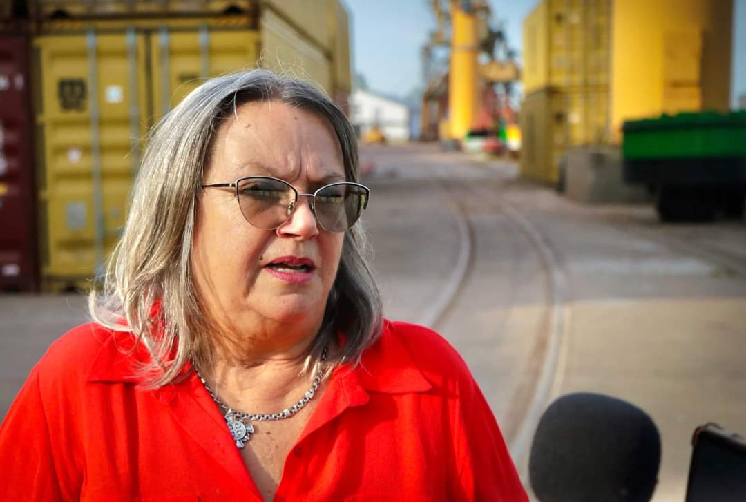 PUERTO DE BARRANQUERAS: EL GOBIERNO PROVINCIAL AUTORIZÓ A YPF A REALIZAR EL DRAGADO.