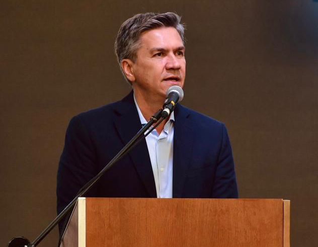 EL GOBERNADOR ZDERO SOLICITAR&Aacute; SUSPENDER LA ESCRITURACI&Oacute;N DEL LOTE 88 EN MIRAFLORES.