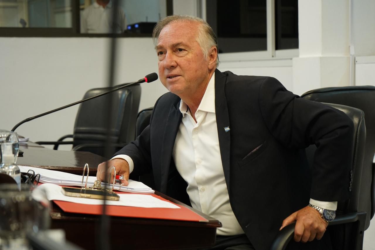 CARLOS SALOM: &ldquo;ESCUCHAMOS UN DISCURSO COHERENTE, QUE NOS INVITA A TRABAJAR JUNTOS EN UN A&Ntilde;O QUE NO ES ELECTORAL&rdquo;.