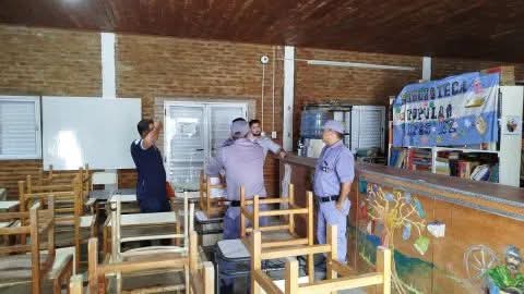 SE ATRINCHER&Oacute; EN LA BIBLIOTECA DEL EX BARRIO EMERECIANO SENA Y TERMIN&Oacute; DETENIDA.